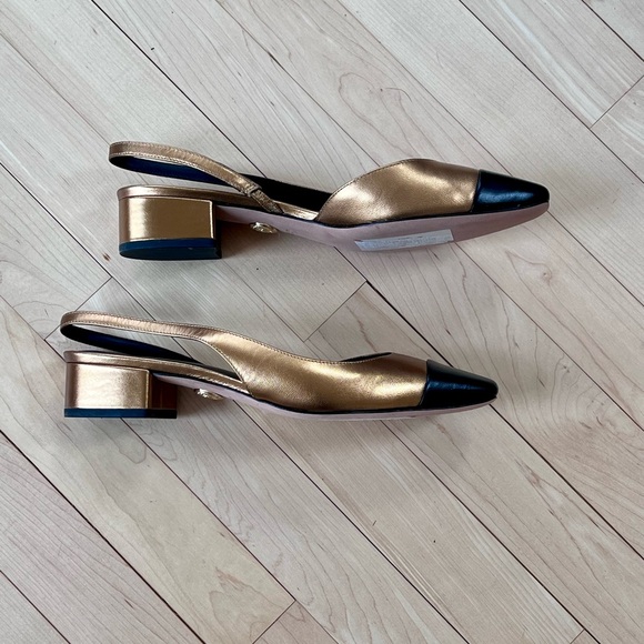 Veronica Beard metallic sling back shoe - Picture 3 of 5